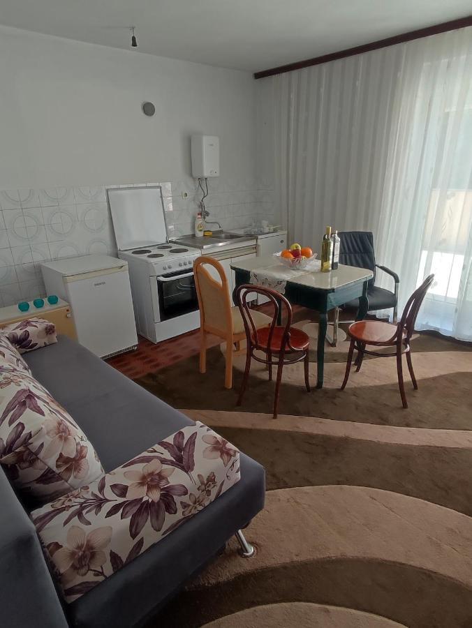 Apartman Bor Livno Bagian luar foto